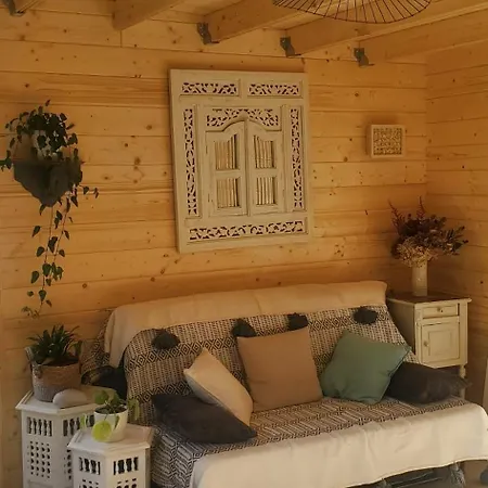 Chez Sylvie Et Stephane بيت ضيافة *